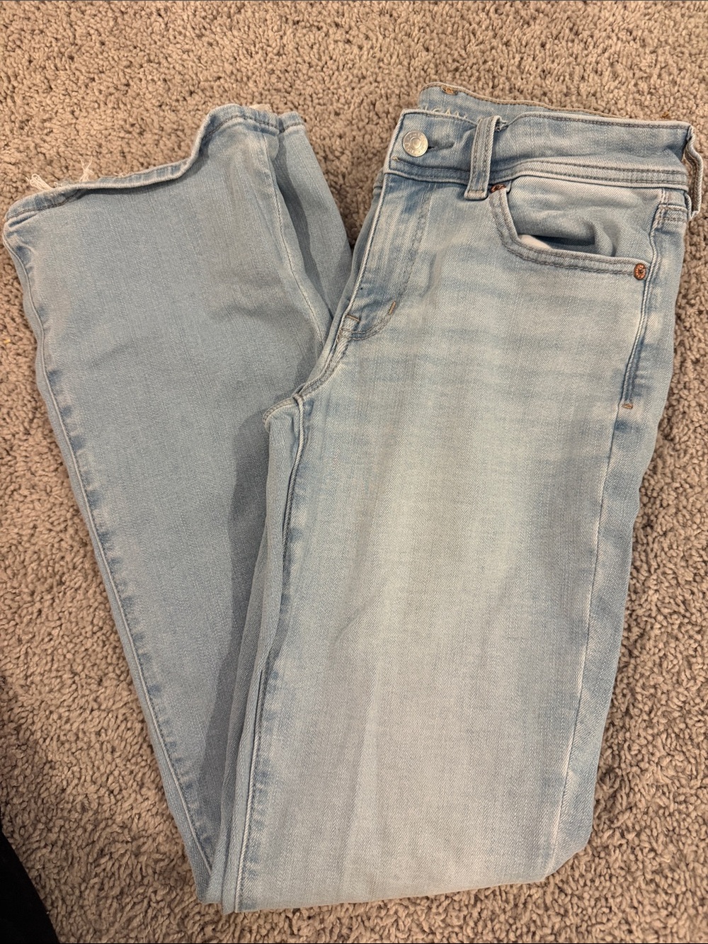 American Eagle Outfitters Light Wash Skinny Jeans